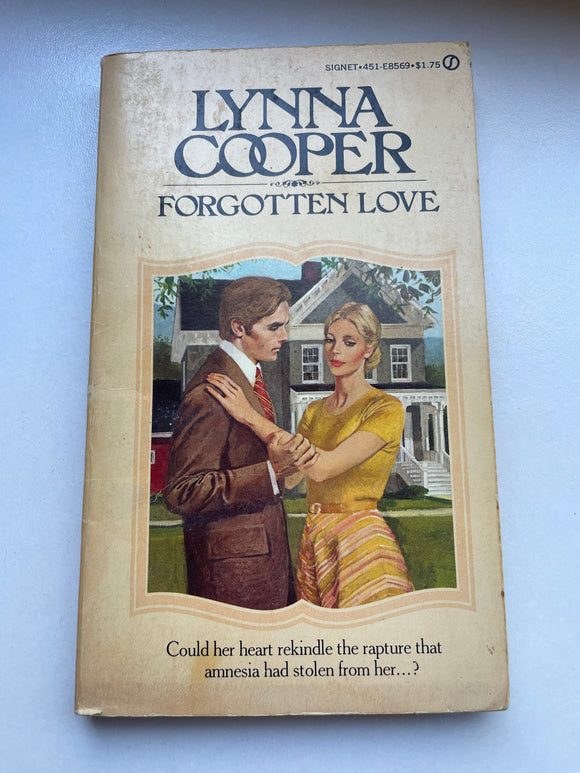 Forgotten Love by Lynna Cooper Vintage 1979 Signet Romance Amnesia Paperback PB