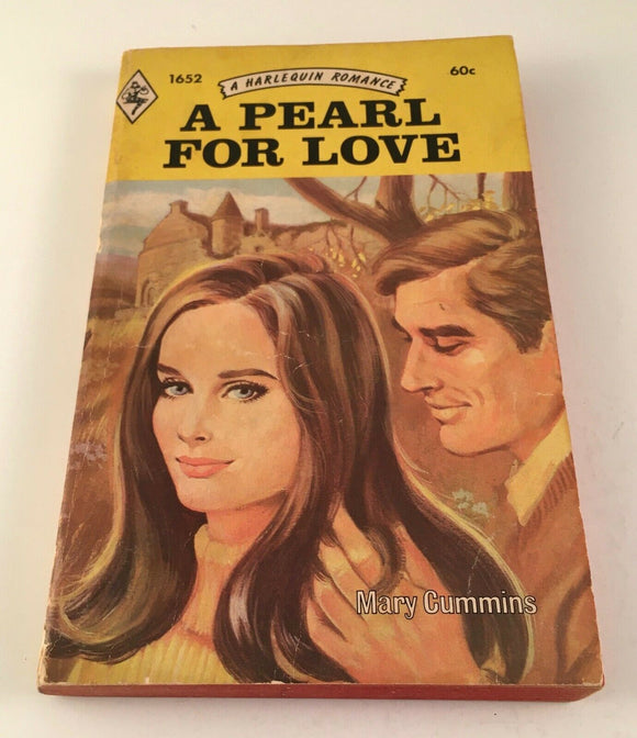 A Pearl for Love by Mary Cummins Vintage 1973 Harlequin Romance Paperback 1652